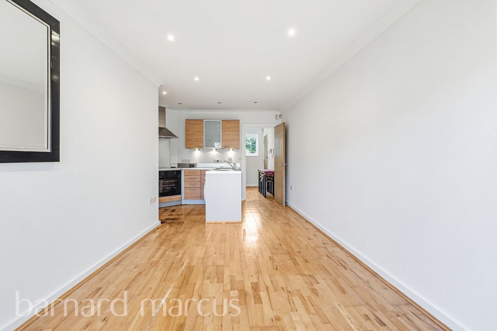 Property photo 3 of 9 Image