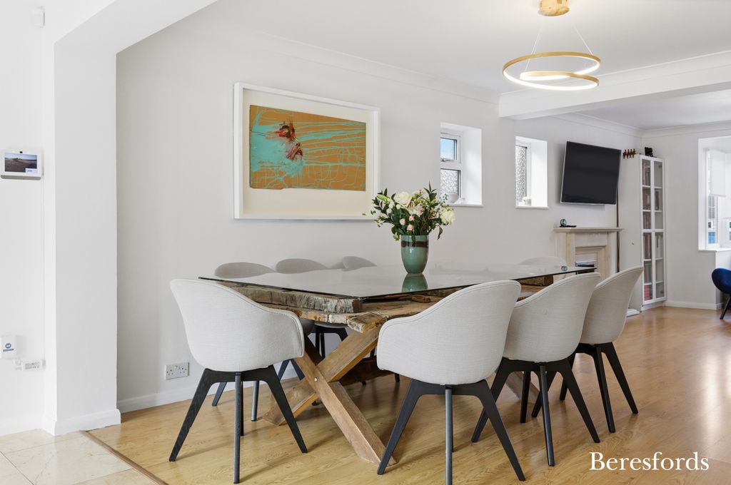 Property photo 3 of 29 Picture No. 42