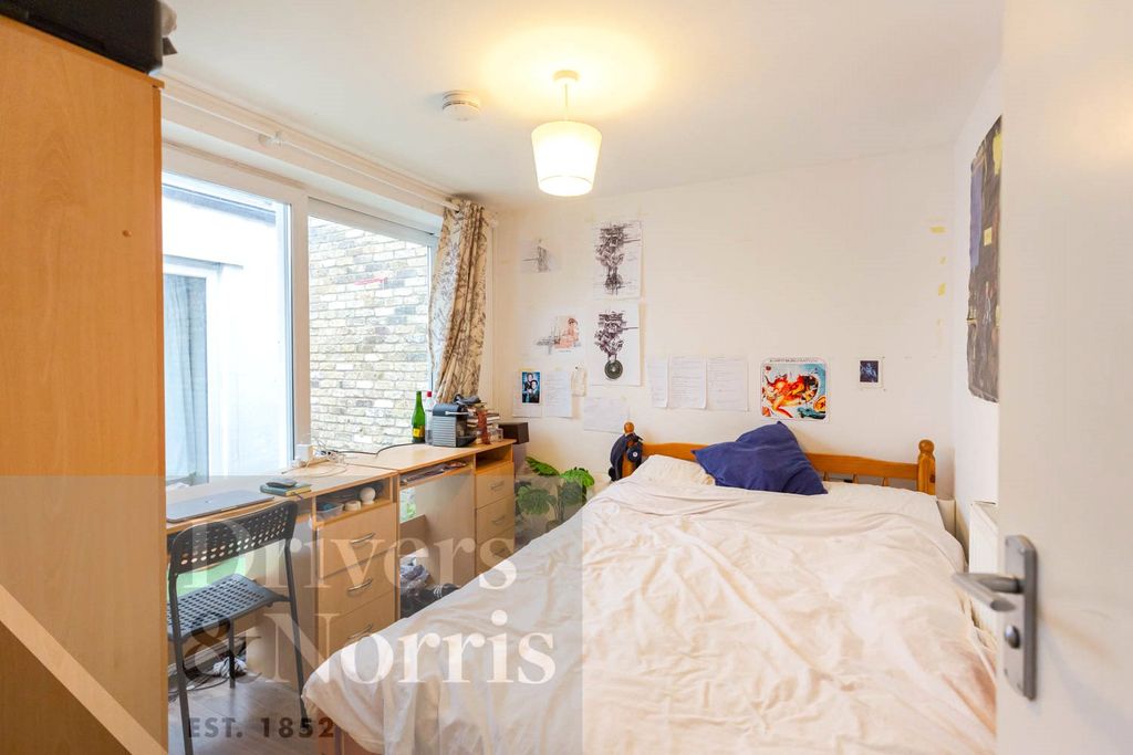 Property photo 3 of 10 Picture No. 08