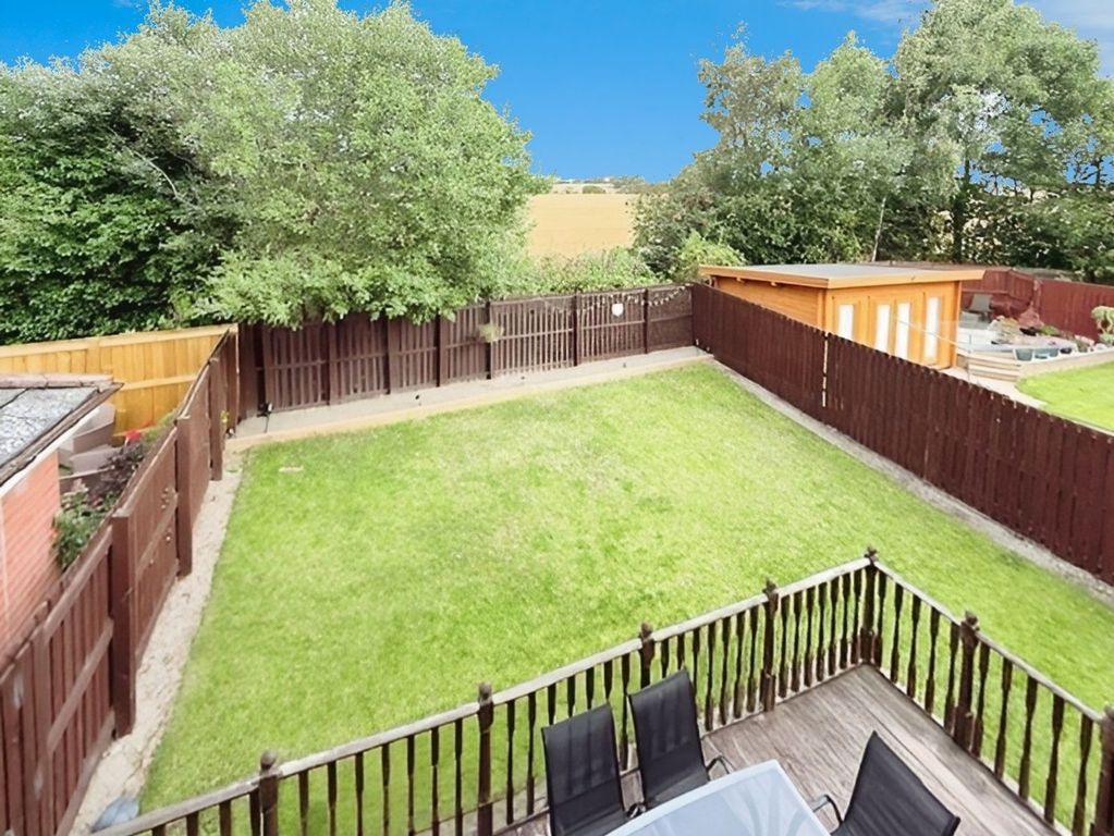 Property photo 2 of 24