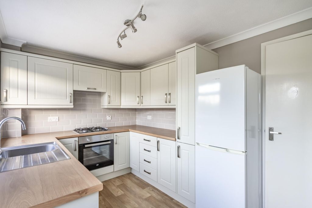 Property photo 1 of 15 Kitchen