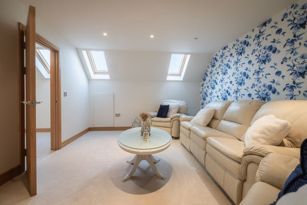 Additional image 31 of 6 bed detached house for saleAber Llwchwr, Llangennech SA14