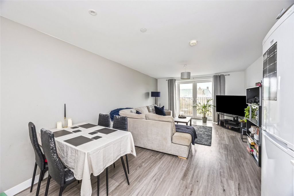 Property photo 3 of 13 Picture No. 10