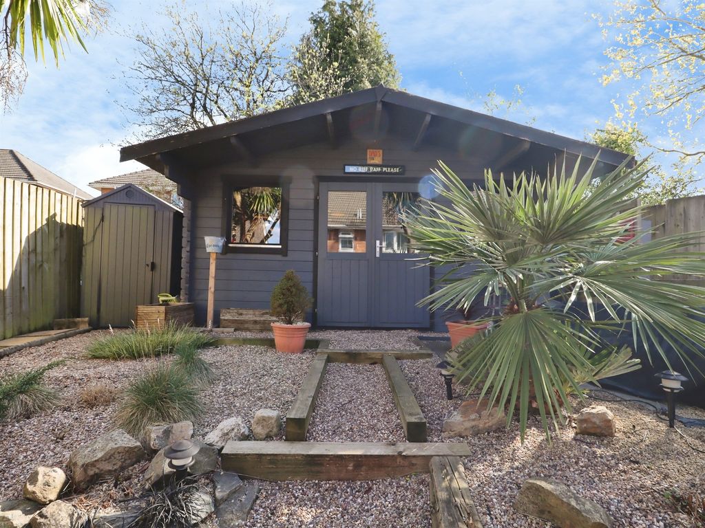 Property photo 3 of 20