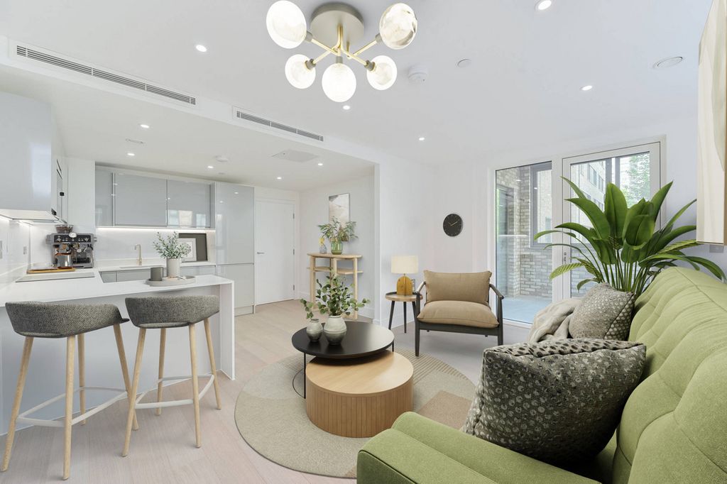 Property photo 3 of 8