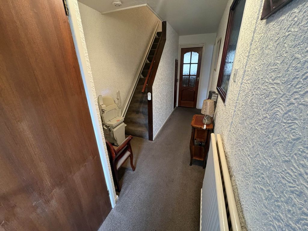 Property photo 2 of 23