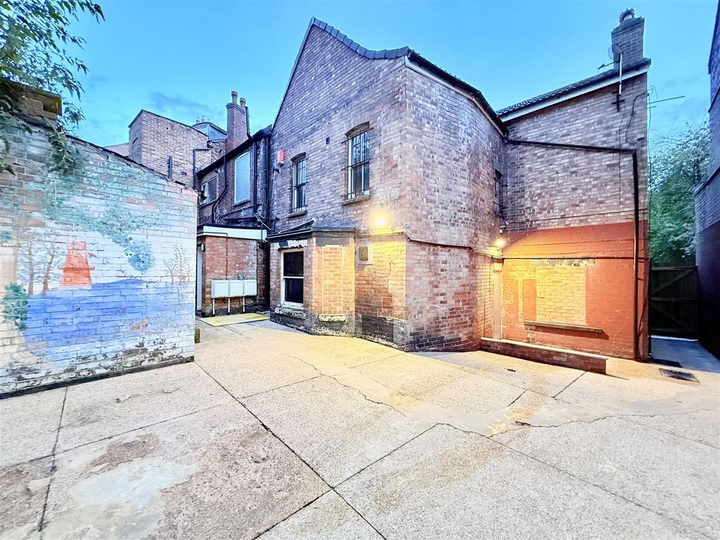 Property photo 2 of 13 Tempimagef9Q6J5.Jpg