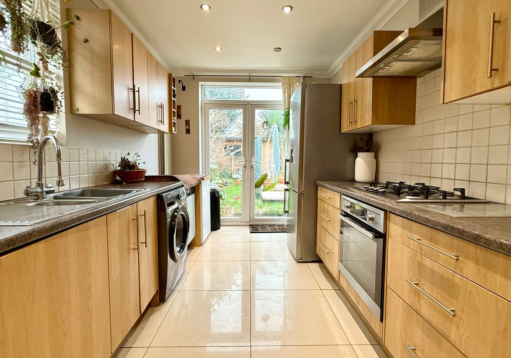 Property photo 3 of 17