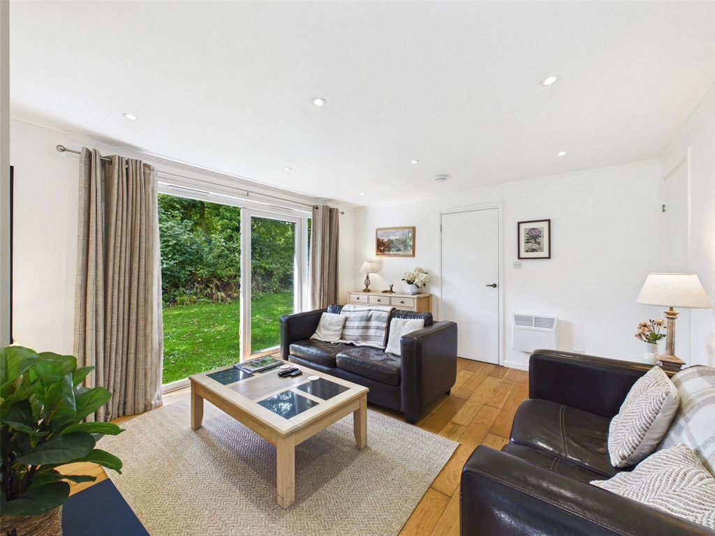 Property photo 3 of 17 Picture No. 20