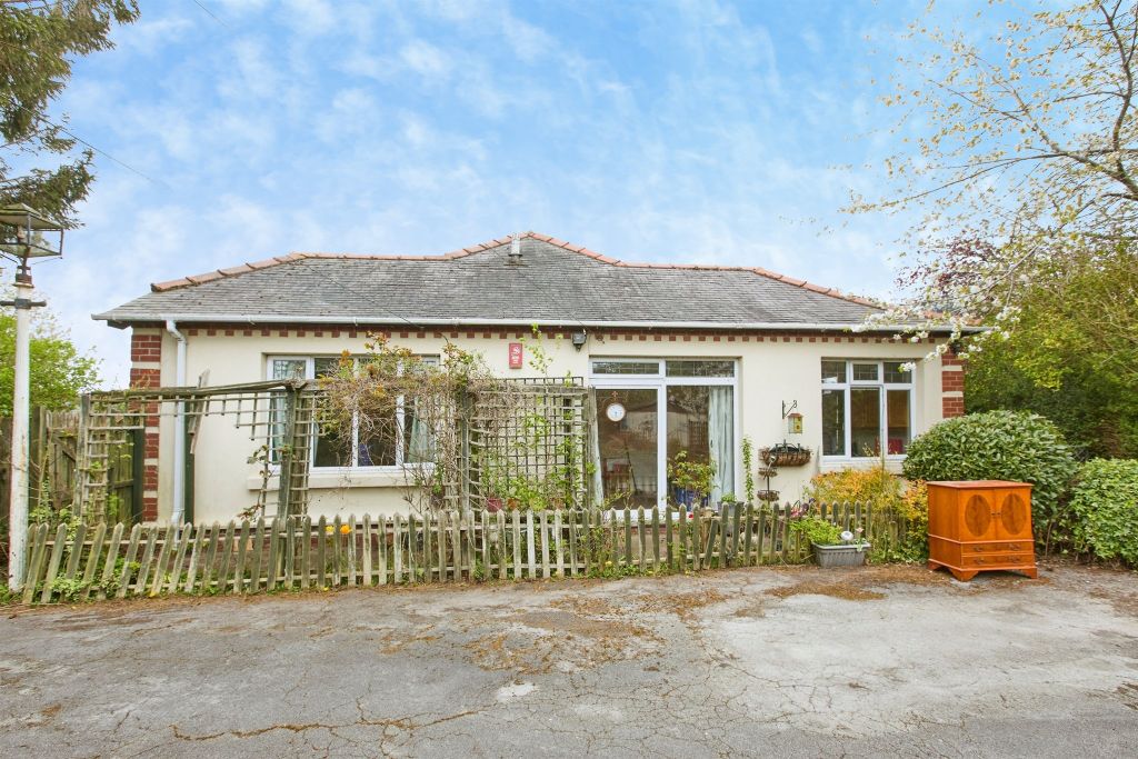 Property photo 1 of 28