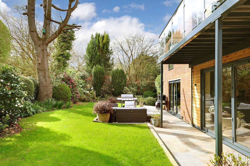 Property photo 3 of 26 Picture No. 06