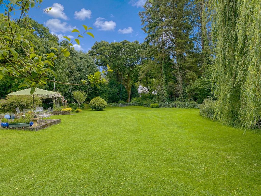 Property photo 3 of 21 Picture No. 03