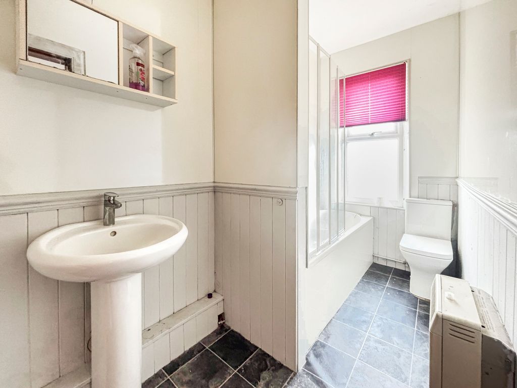 Additional image 7 of 2 bed flat for saleSeaview Terrace, Port William DG8