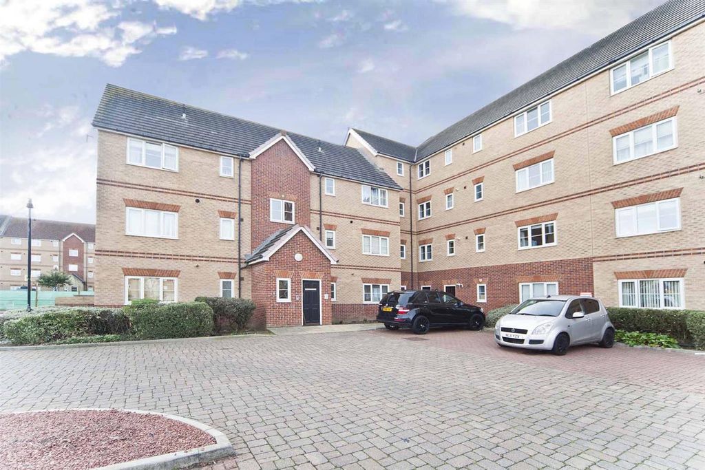 Property photo 1 of 15