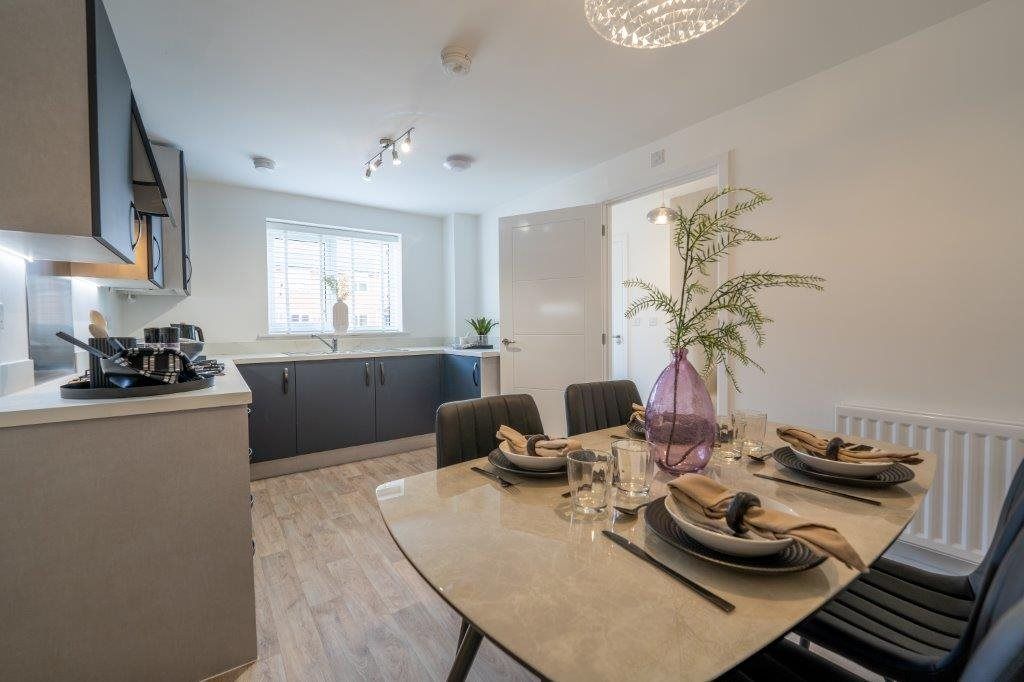 Property photo 3 of 9 Kitchen Diner