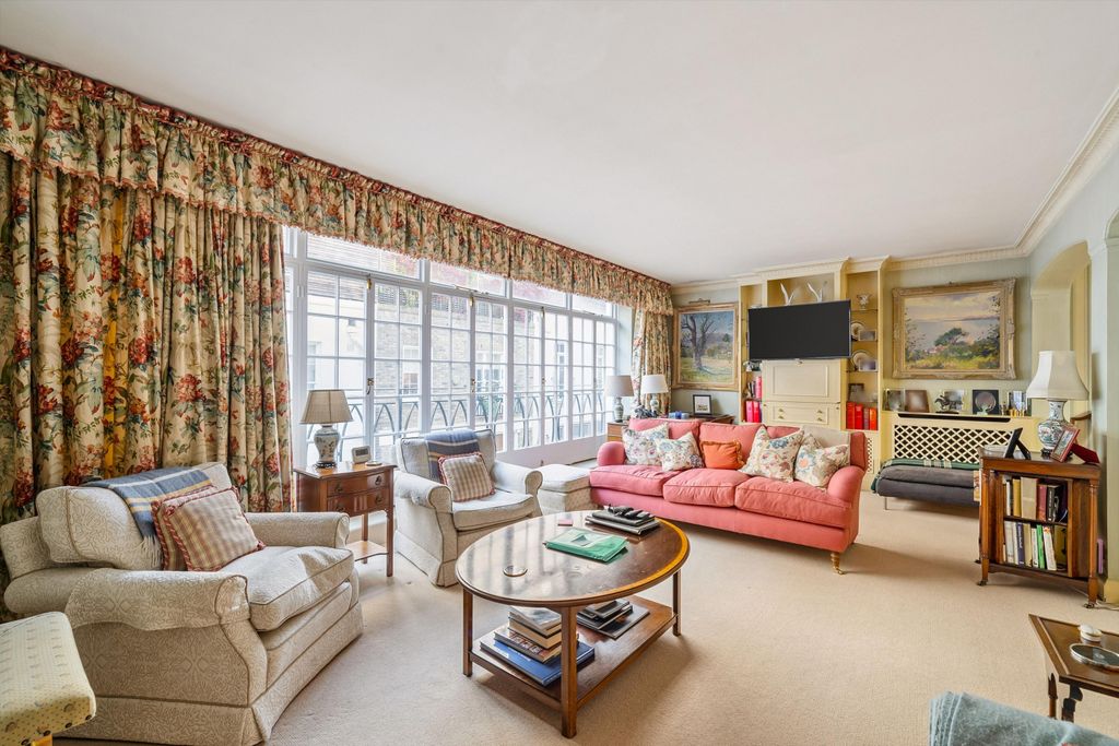 Property photo 2 of 16 Image