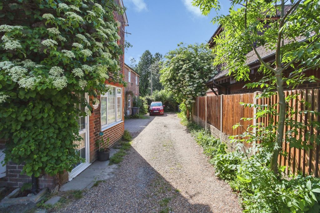Property photo 3 of 14 Pbox-Img.Jpg