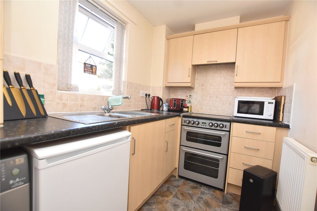 Property photo 3 of 9 Picture No. 20