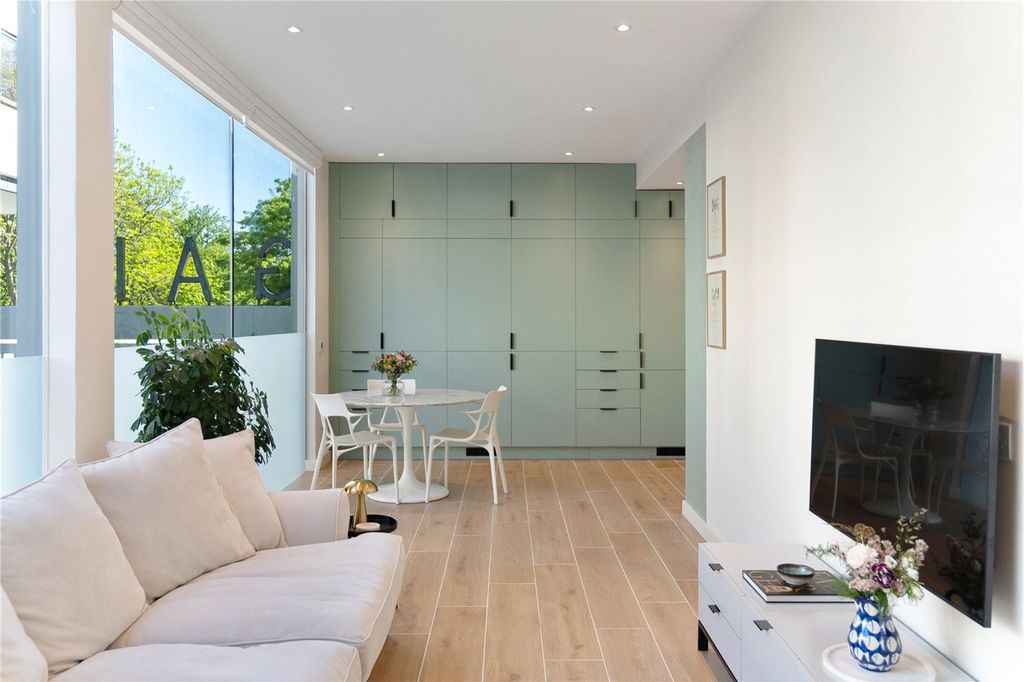 Property photo 2 of 16 Picture No. 06