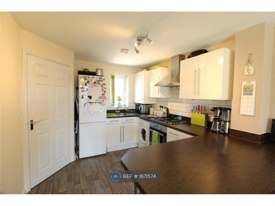 Property photo 2 of 14