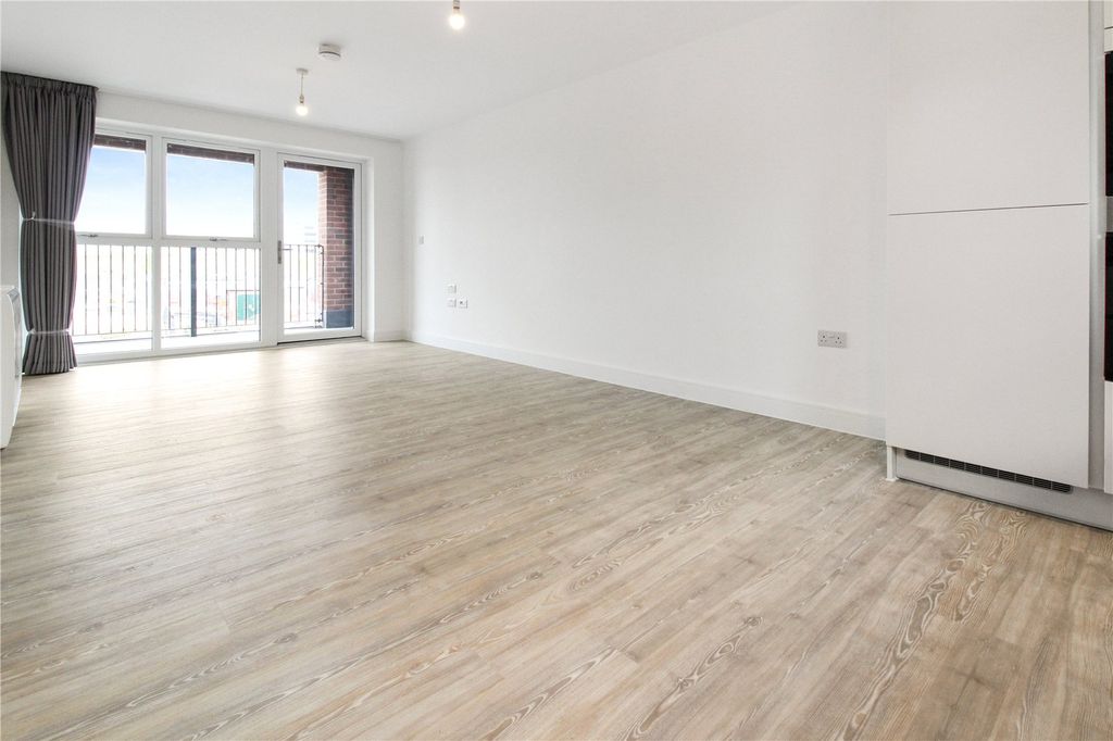 Property photo 2 of 8 Picture No. 09