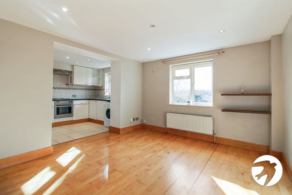 Property photo 2 of 7 Picture No. 16