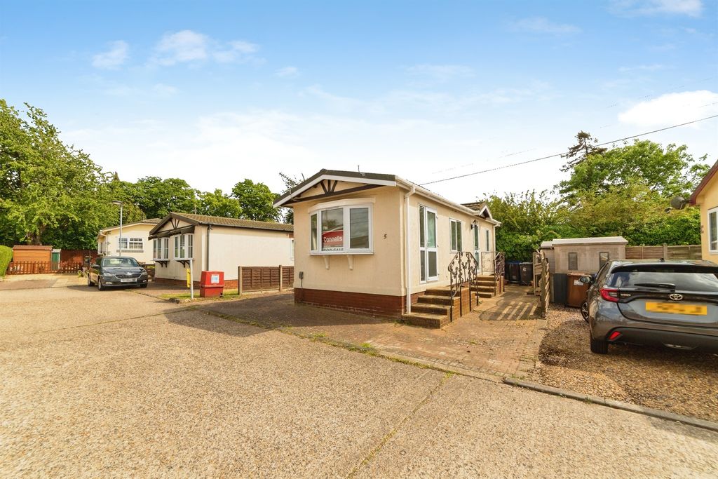 Property photo 1 of 20