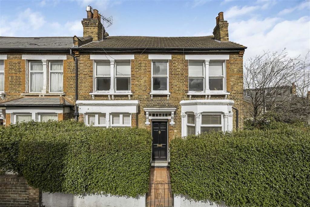 Property photo 1 of 9