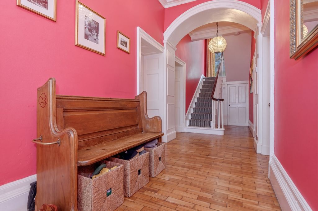 Property photo 3 of 58 Hallway Entrance