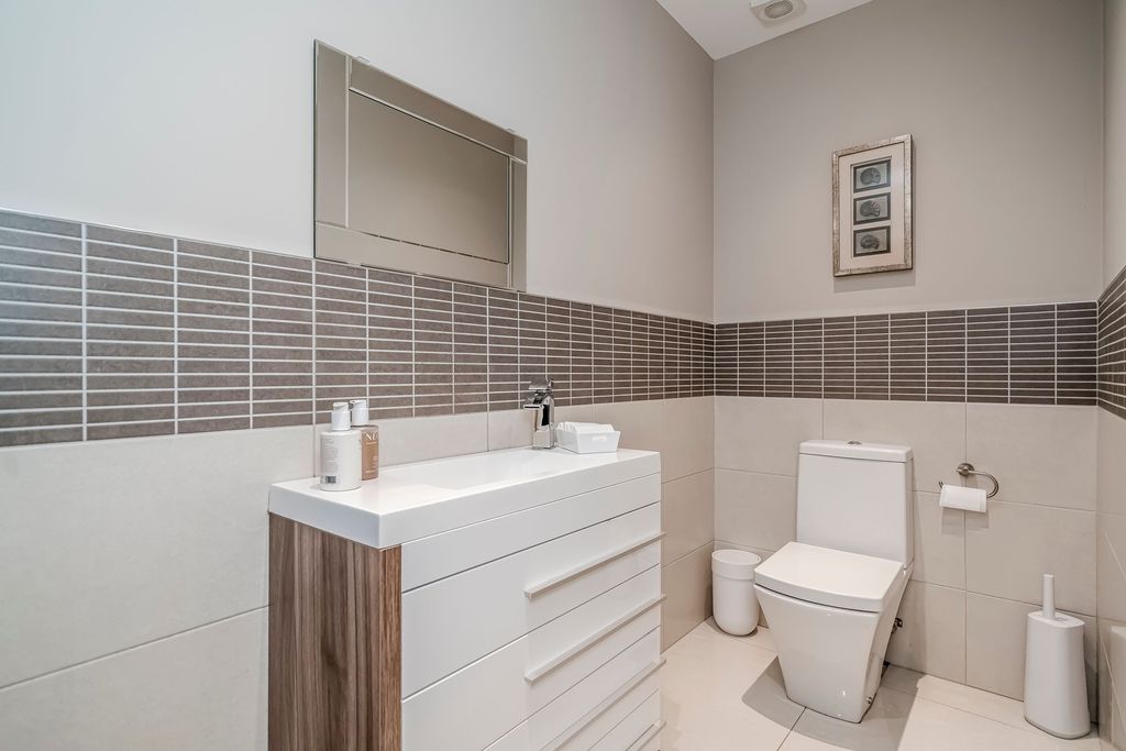 Additional image 14 of 6 bed detached house for saleFarington Lodge Gardens, Farington PR25