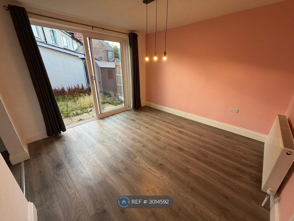 Property photo 3 of 21