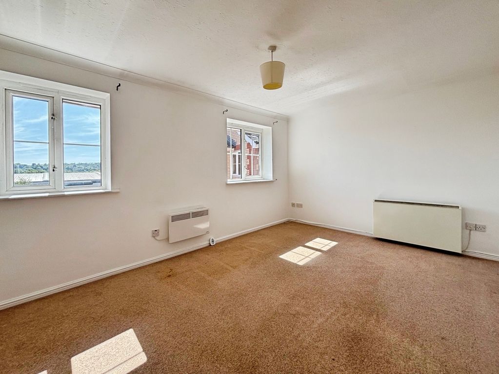 Property photo 2 of 8 Pbox-Img.Jpg