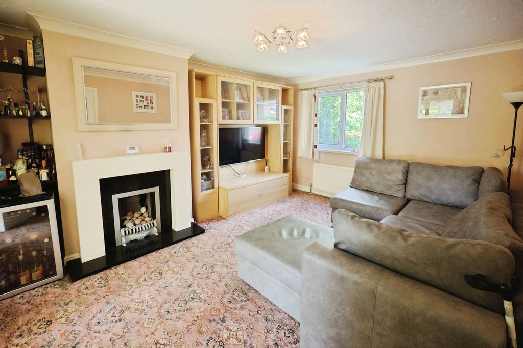 Property photo 2 of 15 Pbox-Img.Jpg