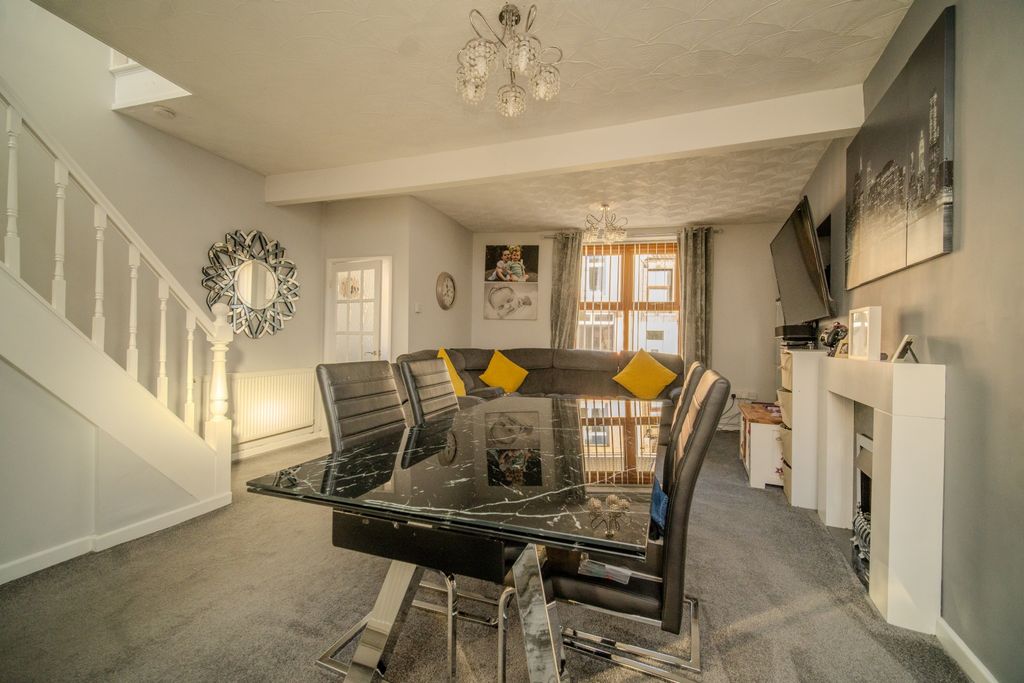 Property photo 2 of 11 Image 2