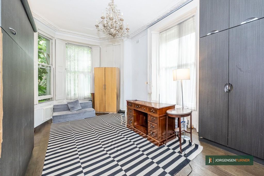 Property photo 2 of 7