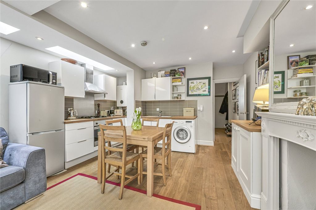 Property photo 2 of 16 Picture No. 01