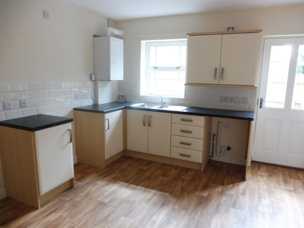 Property photo 2 of 8