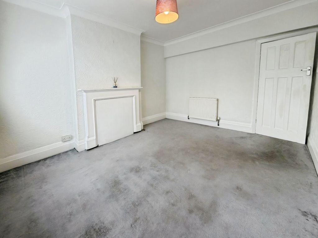 Property photo 3 of 7 79F94892-Photo-20...