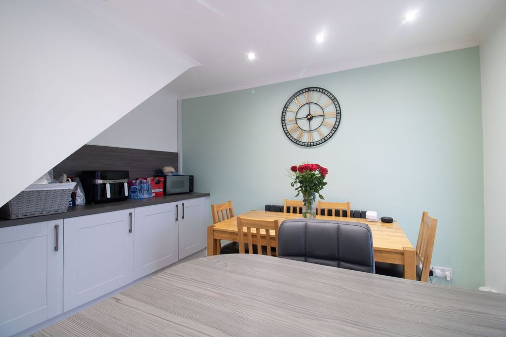 Additional image 11 of 3 bed semi-detached house for saleAvon Close, Pontllanfraith NP12