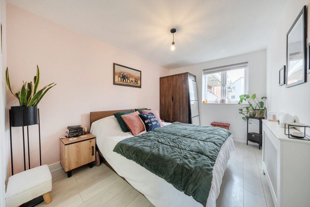 Property photo 3 of 13 Picture No. 25