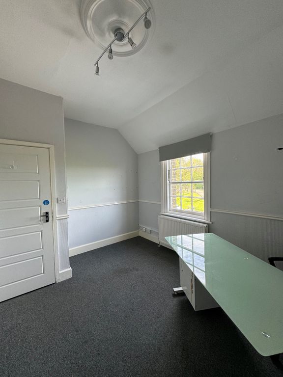 Property photo 3 of 7 3