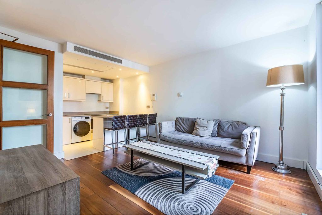 Property photo 3 of 10 Reception Room