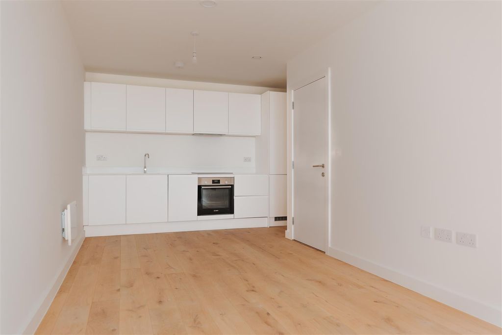 Property photo 1 of 11 Lwp17866-Hdr.Jpg