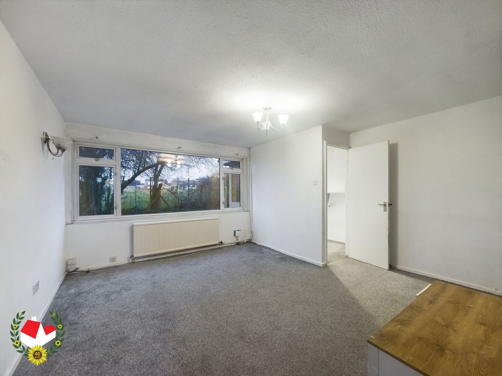 Property photo 2 of 11 Photo 9