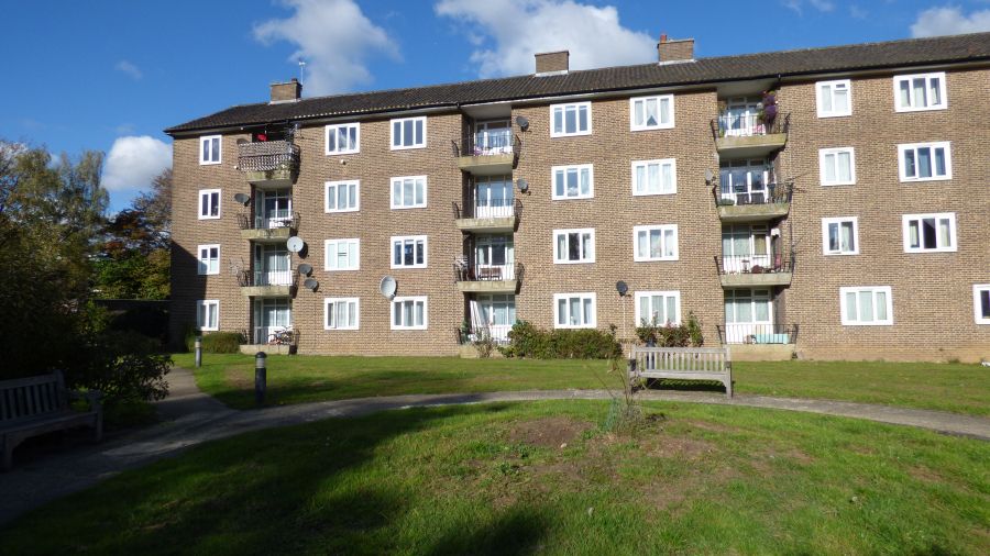 Property photo 1 of 11 2 Double Bedroom 2nd Floor Flat For Rent