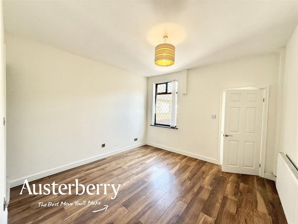 Property photo 3 of 9 Img_8274 2.Jpg