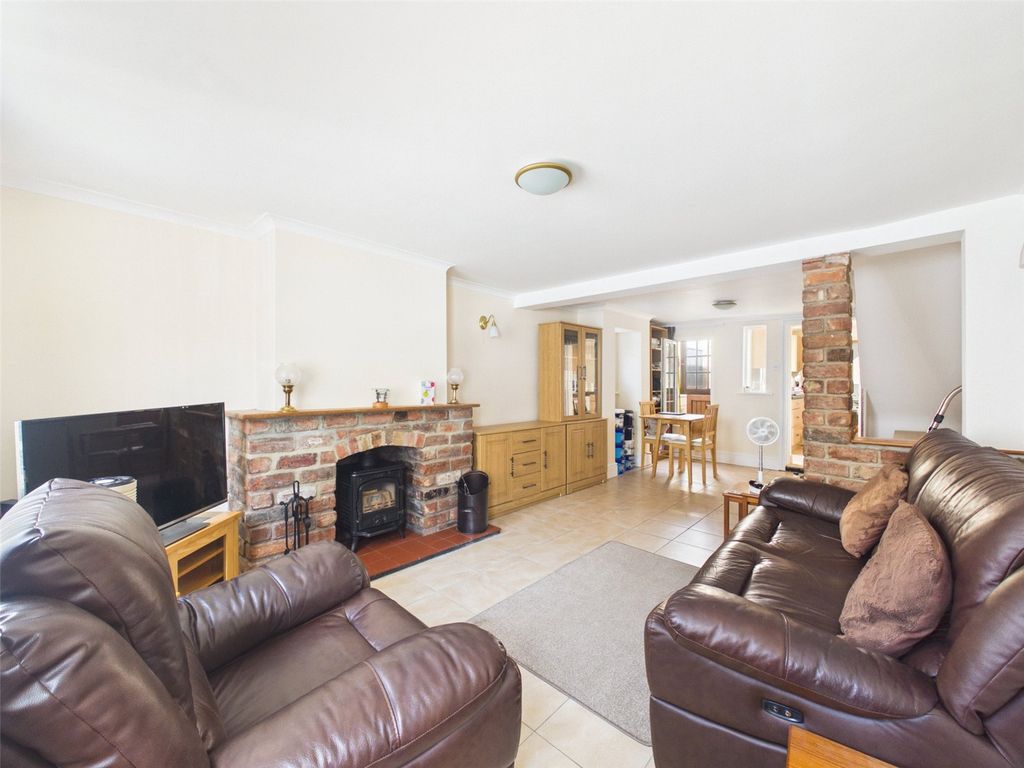 Property photo 2 of 15 Picture No. 02