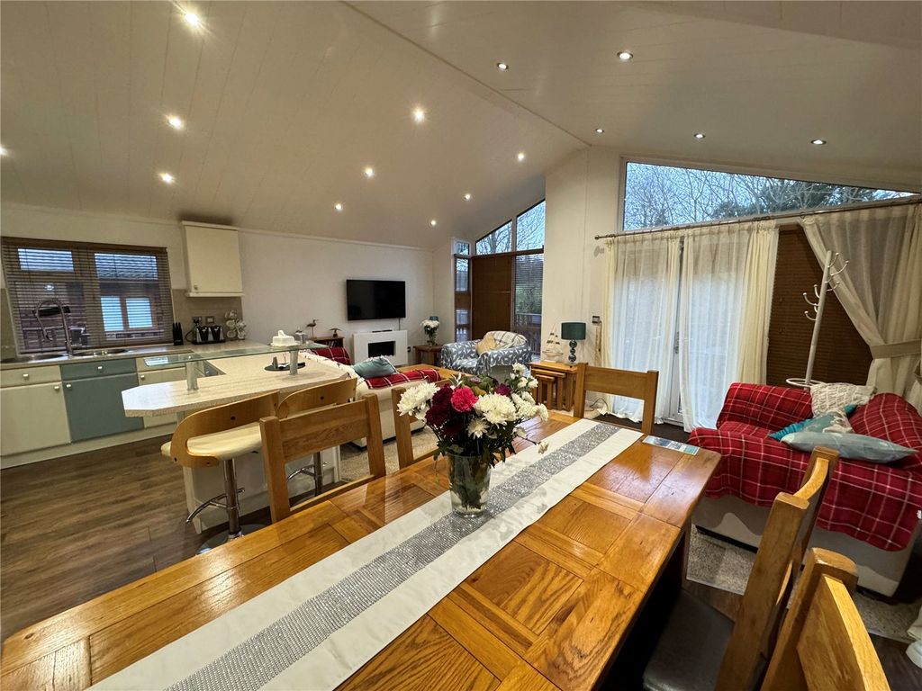 Property photo 3 of 13 Picture No. 04