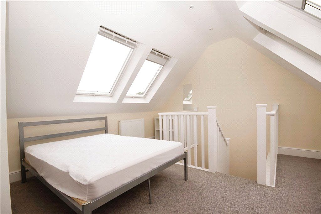 Property photo 1 of 9 Bedroom