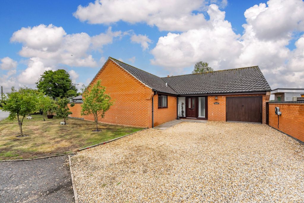 Property photo 1 of 24